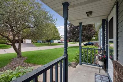9119 Nantwick Ridge, Brooklyn Park, MN 55443 - Photo 4