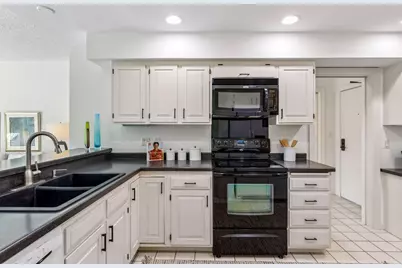 1201 Yale Place #407, Minneapolis, MN 55403 - Photo 6