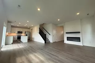 15022 Askeaton Pl, Rosemount, MN 55068 - Photo 2