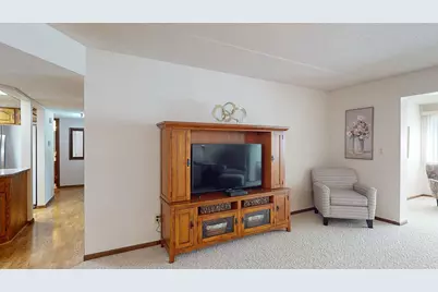 2100 Valkyrie Drive NW #302, Rochester, MN 55901 - Photo 4