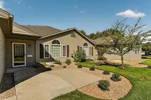 3307 48th St NW, Rochester, MN 55901 - Photo 2