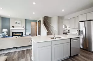 1842 Rainier Dr, Shakopee, MN 55379 - Photo 10