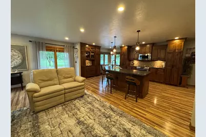 107 Marlene Street, Marshall, MN 56258 - Photo 6
