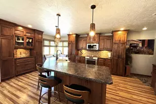 107 Marlene St, Marshall, MN 56258 - Photo 2