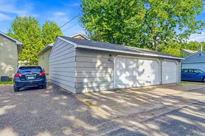 1077 26th Avenue SE, Minneapolis, MN 55414 - Photo 4