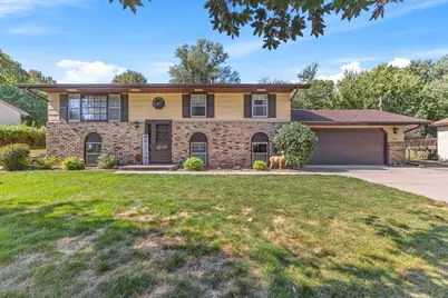 7917 Mount Curve Boulevard, Brooklyn Park, MN 55445 - Photo 2