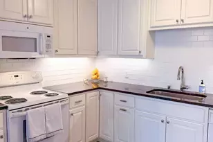 2601 Kenzie Terrace, Saint Anthony, MN 55418 - Photo 6