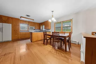 610 West St, Jackson, MN 56143 - Photo 8