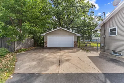 10143 Cottonwood Street NW, Coon Rapids, MN 55448 - Photo 20