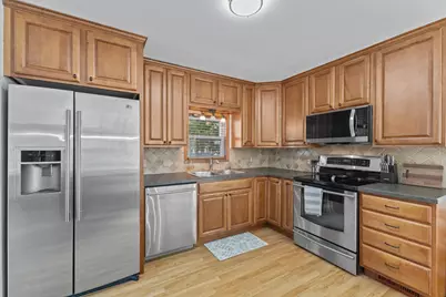 10143 Cottonwood Street NW, Coon Rapids, MN 55448 - Photo 8