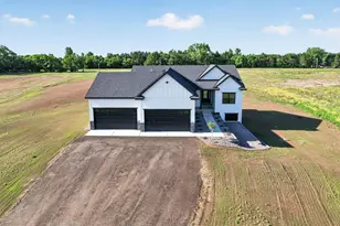 13437 295th Ave NW, Princeton, MN 55371 - Photo 1