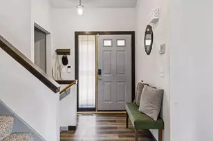 521 Central Ave W, Saint Paul, MN 55103 - Photo 2