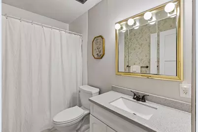 521 Central Avenue W, Saint Paul, MN 55103 - Photo 14