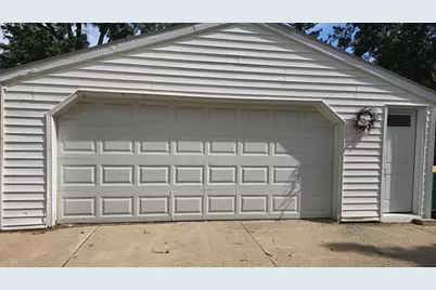 207 E Lyon Street, Marshall, MN 56258 - Photo 40
