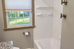 439 N 8th St, River Falls, WI 54022 - Photo 10