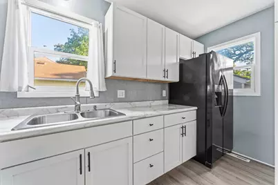 1202 11th Street NW, Austin, MN 55912 - Photo 6