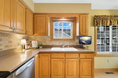 8575 Corcoran Path, Inver Grove Heights, MN 55076 - Photo 6