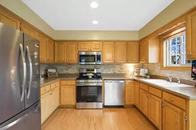8575 Corcoran Path, Inver Grove Heights, MN 55076 - Photo 4
