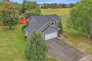 605 Vendell St, Buffalo, MN 55313 - Photo 2