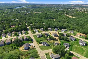 2060 Pleasant Dr, Prescott, WI 54021 - Photo 28