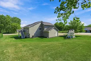 2060 Pleasant Dr, Prescott, WI 54021 - Photo 26