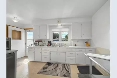 518 S Orient Street, Fairmont, MN 56031 - Photo 12
