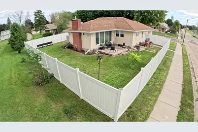 518 S Orient Street, Fairmont, MN 56031 - Photo 2