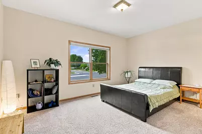 802 Saint Lawrence Drive, Northfield, MN 55057 - Photo 18