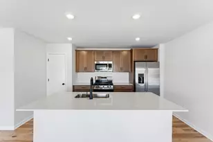 1102 Annagaire Curv, Rosemount, MN 55068 - Photo 4
