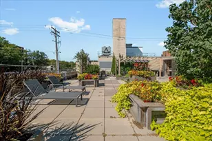 9 W Franklin Ave, Minneapolis, MN 55404 - Photo 32