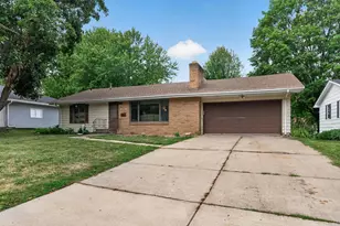 3947 Jersey Ave N, Crystal, MN 55427 - Photo 2