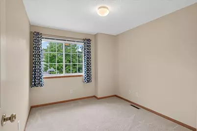2407 Harvest Way, Chanhassen, MN 55317 - Photo 34