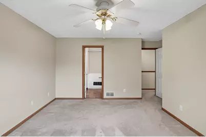 2407 Harvest Way, Chanhassen, MN 55317 - Photo 24