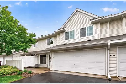 2407 Harvest Way, Chanhassen, MN 55317 - Photo 2