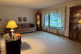 1313 Holland St, Fairmont, MN 56031 - Photo 4