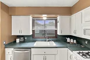 718 73rd Way N, Brooklyn Park, MN 55444 - Photo 10