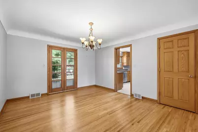 667 Wheelock Parkway W, Saint Paul, MN 55117 - Photo 6