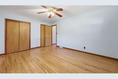 667 Wheelock Parkway W, Saint Paul, MN 55117 - Photo 12