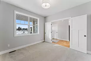 635 Parkside Ct, Eagan, MN 55123 - Photo 8