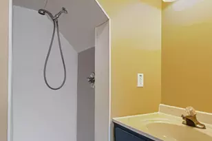 319 N Pearl St, River Falls, WI 54022 - Photo 18