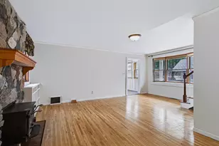 319 N Pearl St, River Falls, WI 54022 - Photo 6