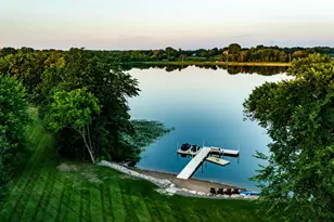 596 Hahn Dr, Shakopee, MN 55379 - Photo 4