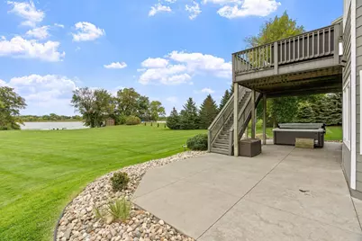 596 Hahn Drive, Shakopee, MN 55379 - Photo 10