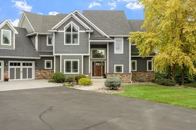 596 Hahn Drive, Shakopee, MN 55379 - Photo 2