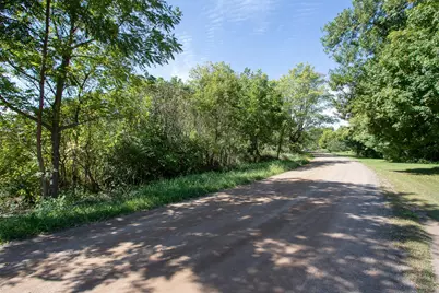 617 Central Drive E, Braham, MN 55006 - Photo 20