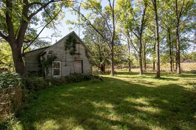 617 Central Drive E, Braham, MN 55006 - Photo 16