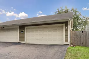 611 Whitall St, Saint Paul, MN 55130 - Photo 32