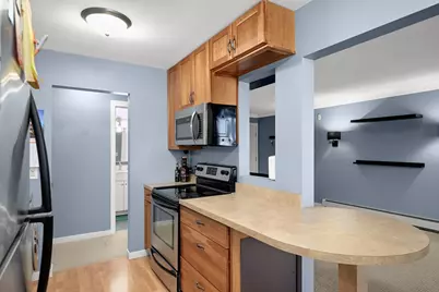 240 Wentworth Avenue W #302, West Saint Paul, MN 55118 - Photo 8