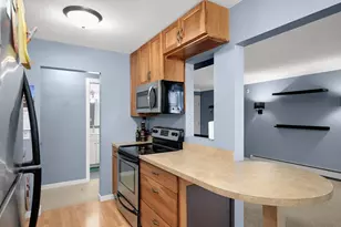 240 Wentworth Ave W, West Saint Paul, MN 55118 - Photo 8