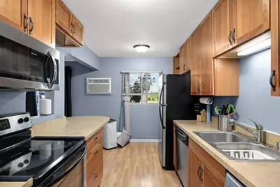 240 Wentworth Avenue W #302, West Saint Paul, MN 55118 - Photo 10